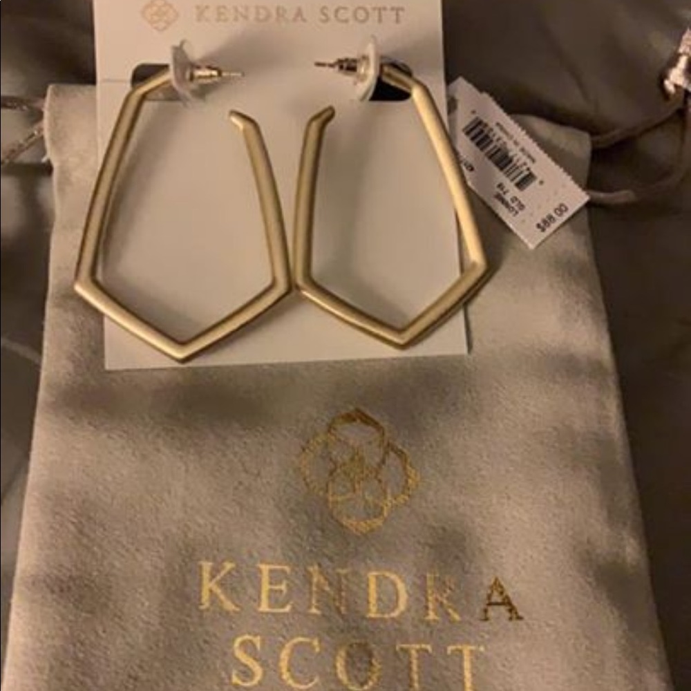 Kendra Scott Lonnie Hoops in Gold
